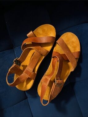 Chaco Women's Brown Leather Strappy Sandals